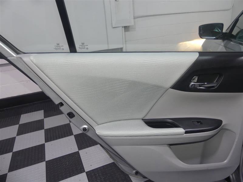 Used 2014 Honda Accord LX image 24
