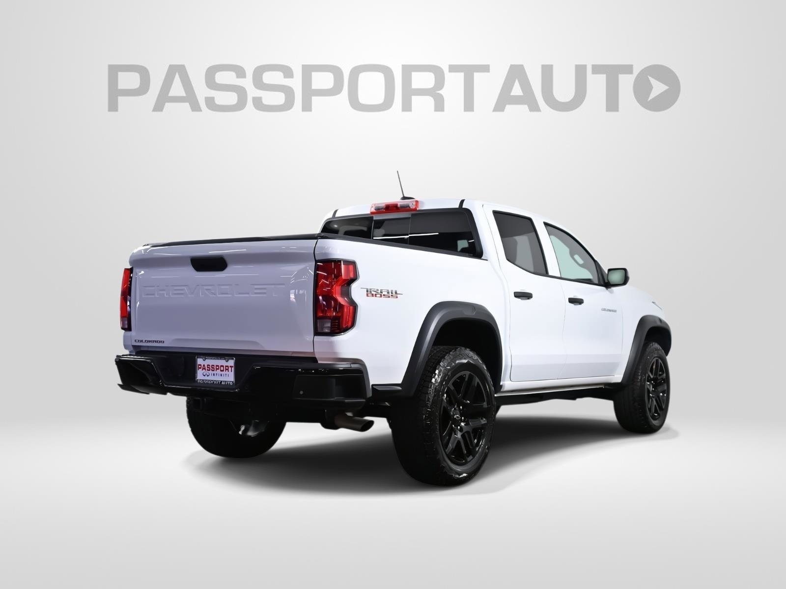 Used 2024 Chevrolet Colorado Trail Boss w/ Advanced Trailering Package image 8