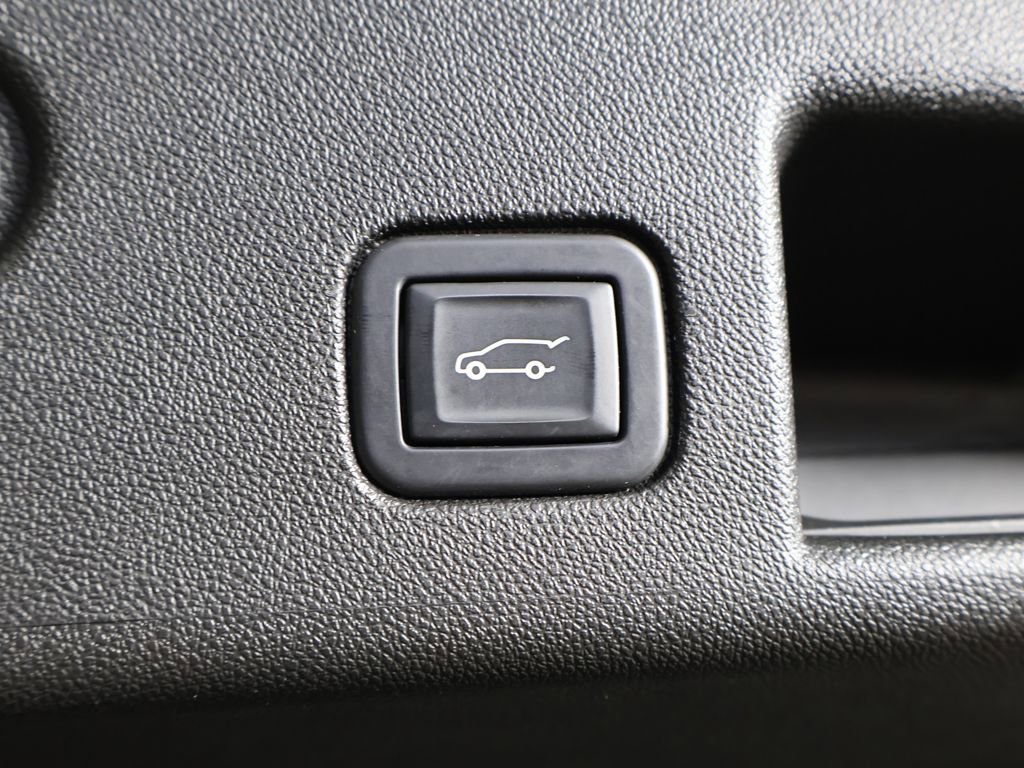 Used 2022 Chevrolet Equinox Premier AWD/4WD image 44