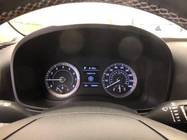 Used 2022 Hyundai Venue Limited w/ Cargo Package FWD image 14