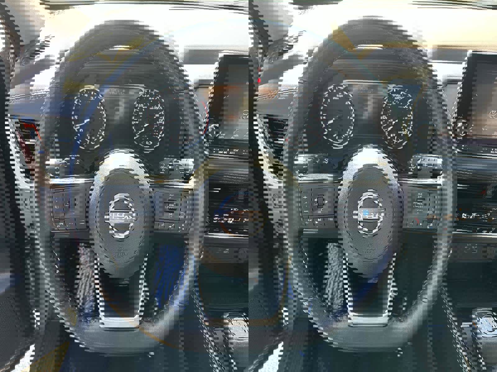 Used 2022 Nissan Rogue SL image 15