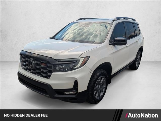 Certified 2025 Honda Passport TrailSport image 1