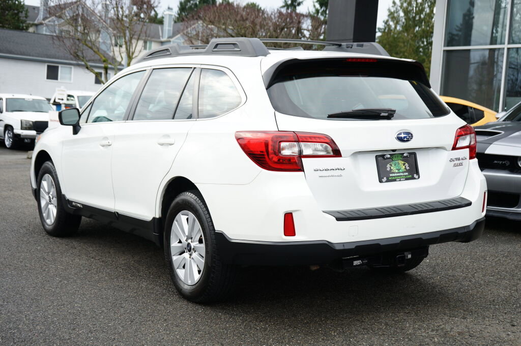 Used 2016 Subaru Outback 2.5i image 3