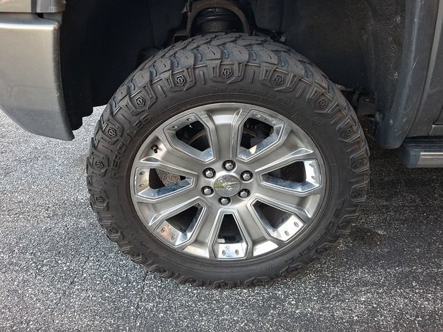 Used 2018 GMC Sierra 1500 Denali w/ Denali Ultimate Package AWD/4WD image 7