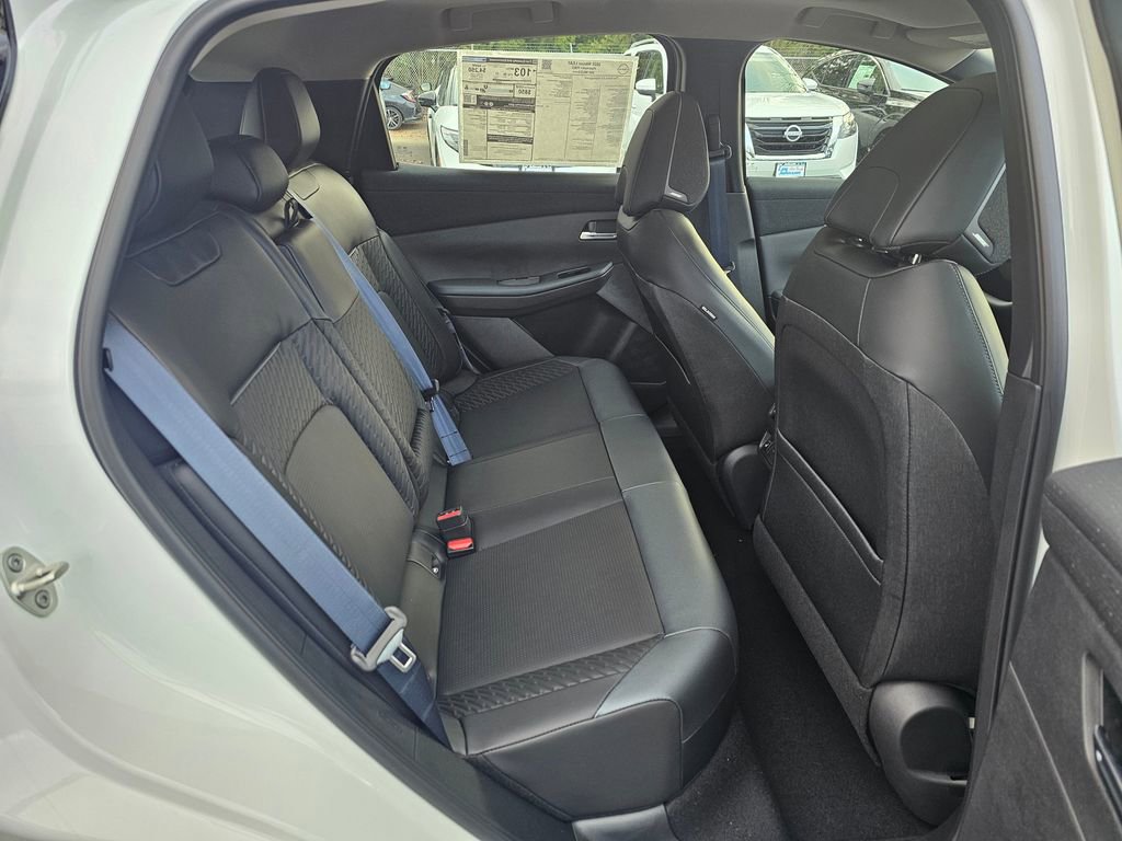 New 2026 Nissan Leaf Platinum+ w/ Cargo Package (Platinum+) image 24