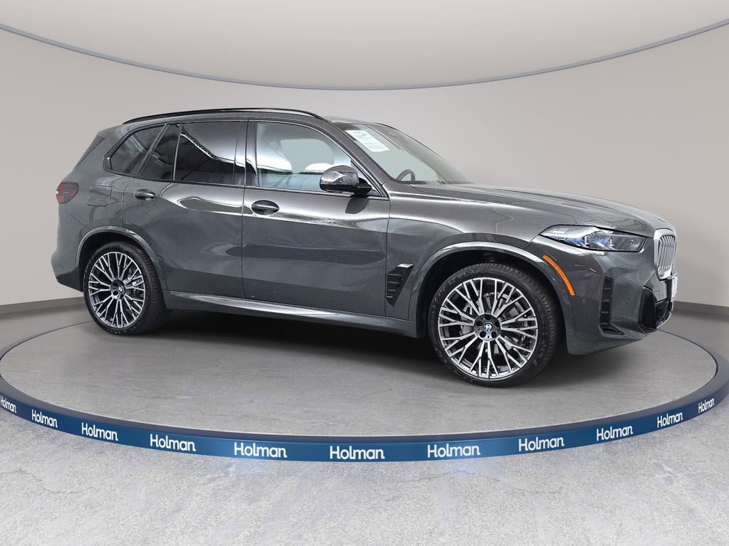 Used 2026 BMW X5 xDrive40i w/ M Sport Package image 4
