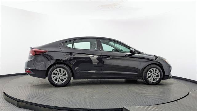 Used 2019 Hyundai Elantra SE w/ Cargo Package FWD image 9