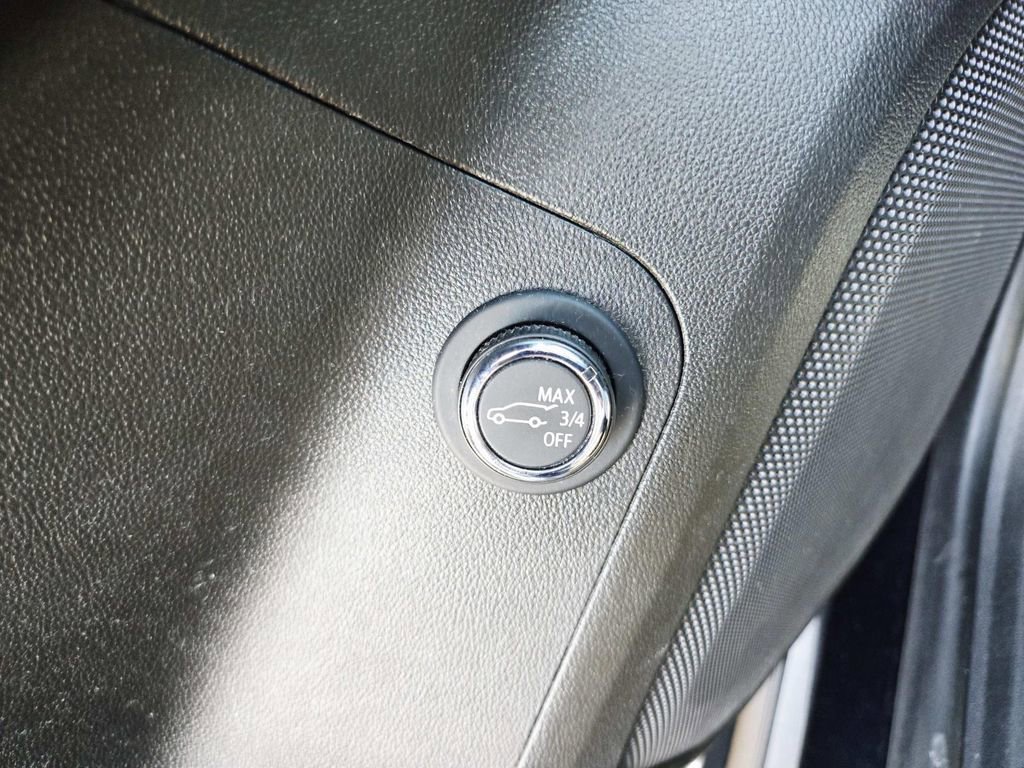 Used 2021 GMC Acadia SLE w/ Driver Convenience Package image 37