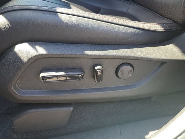 Used 2025 Honda Pilot Black Edition image 23