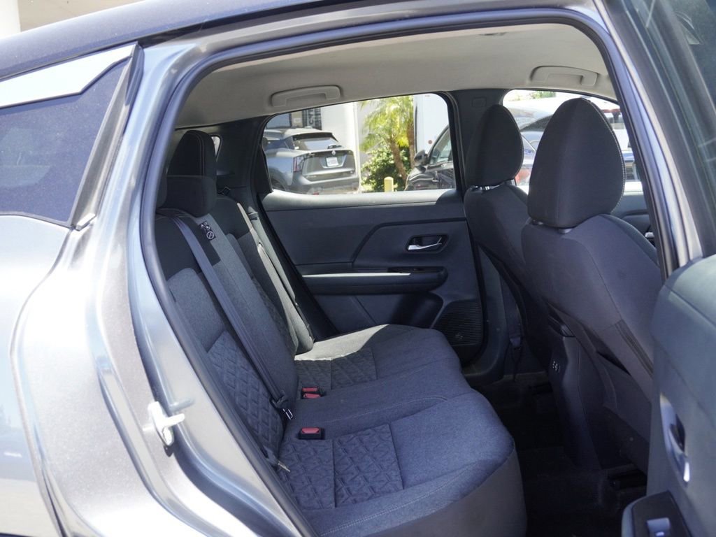 Used 2025 Nissan Kicks SV w/ Charging Package FWD image 17