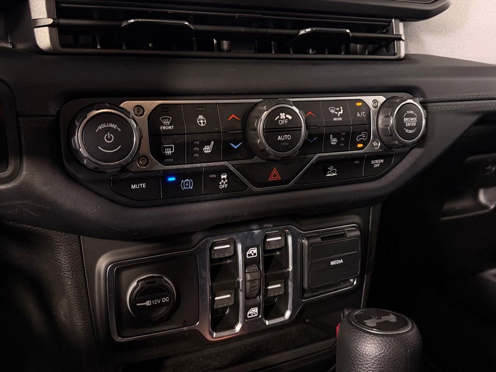 Certified 2025 Jeep Wrangler Unlimited Sahara image 20