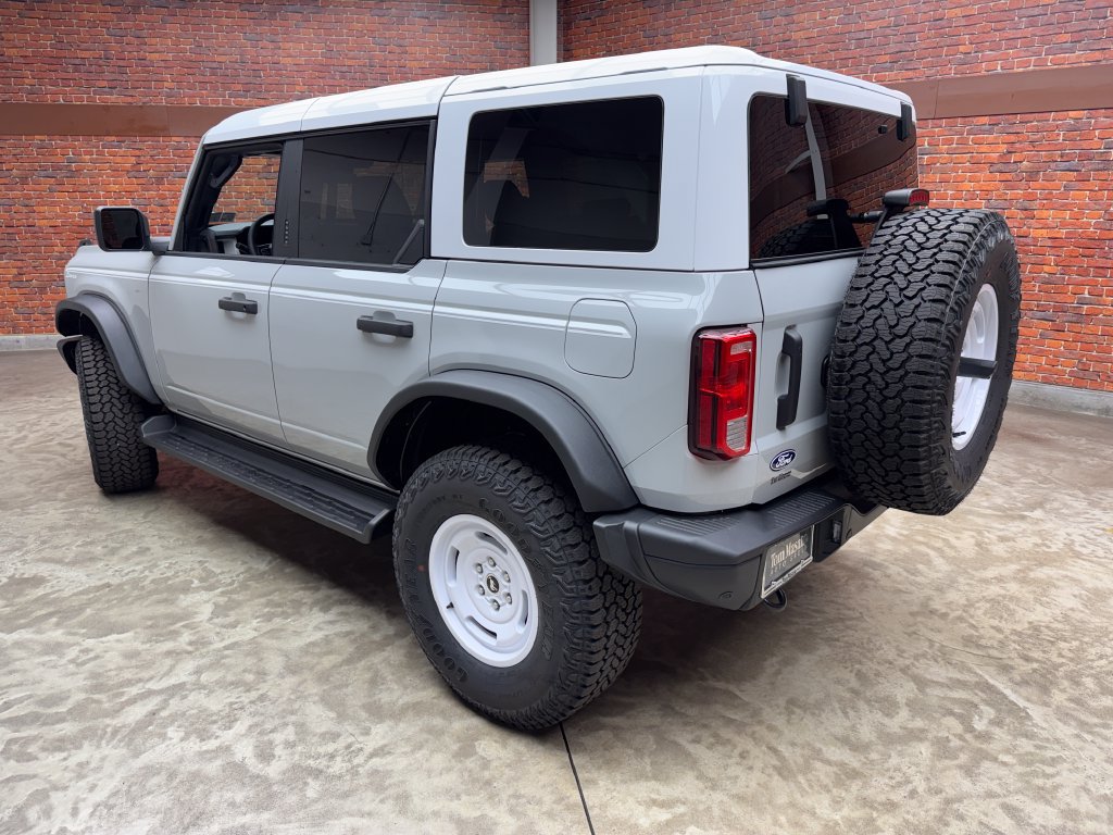 New 2026 Ford Bronco Heritage Edition AWD/4WD image 2