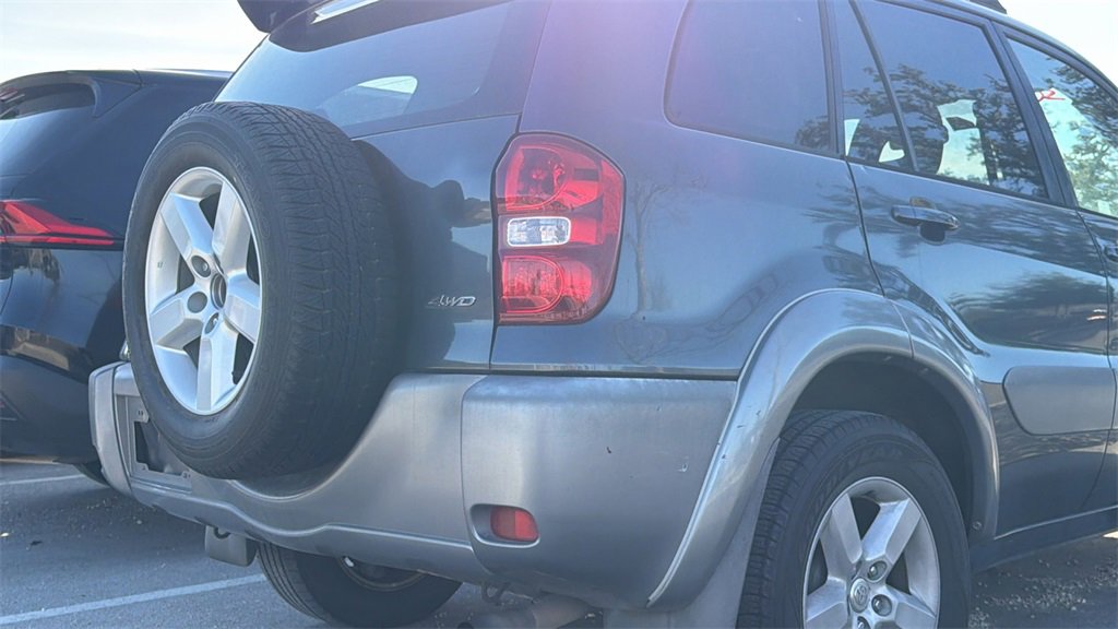 Used 2004 Toyota RAV4 Base image 10