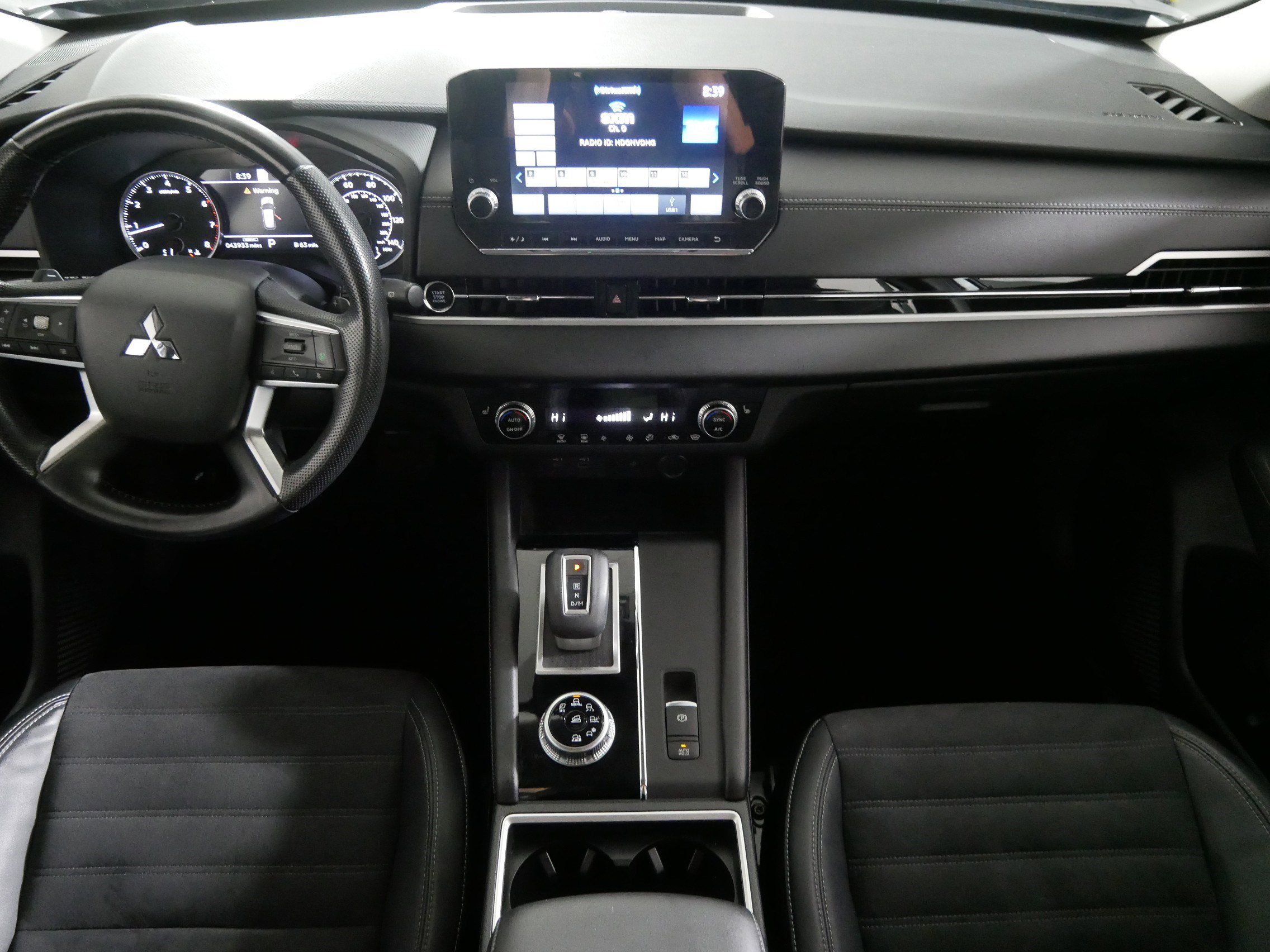 Used 2022 Mitsubishi Outlander SE image 10