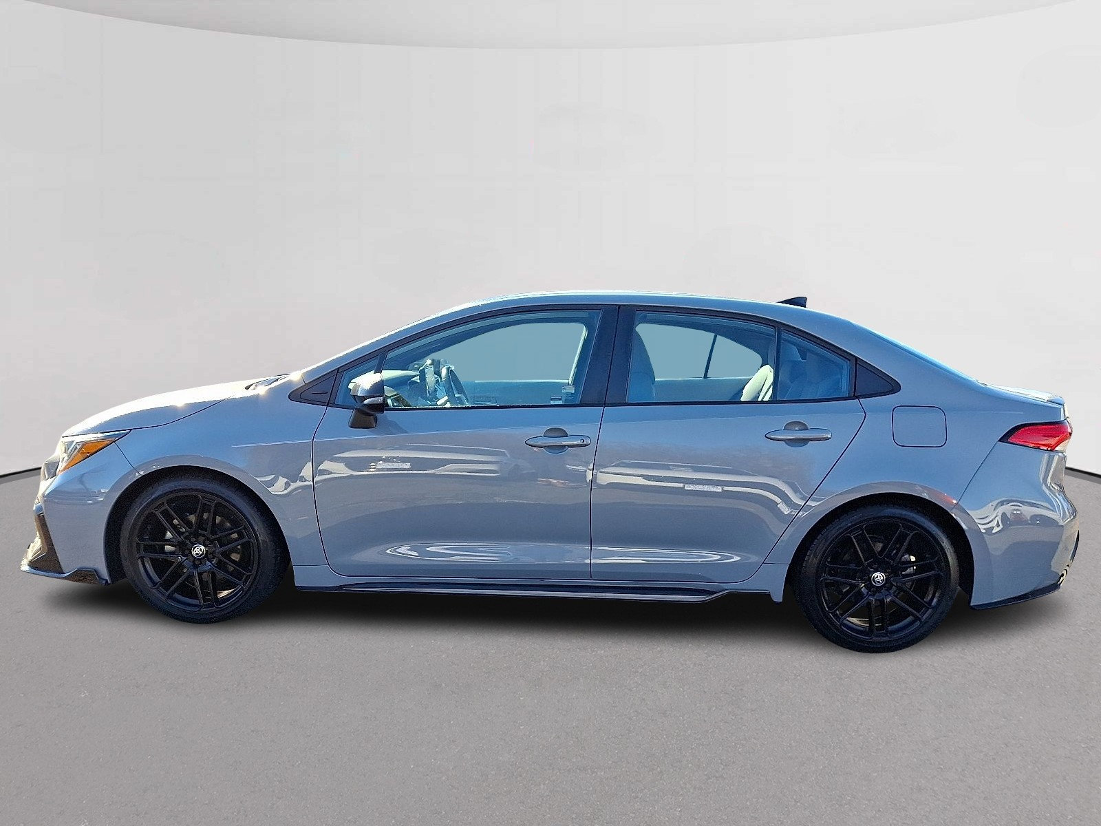 Used 2022 Toyota Corolla SE image 6