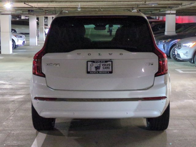 New 2026 Volvo XC90 T8 Plus w/ Protection Package AWD/4WD image 4