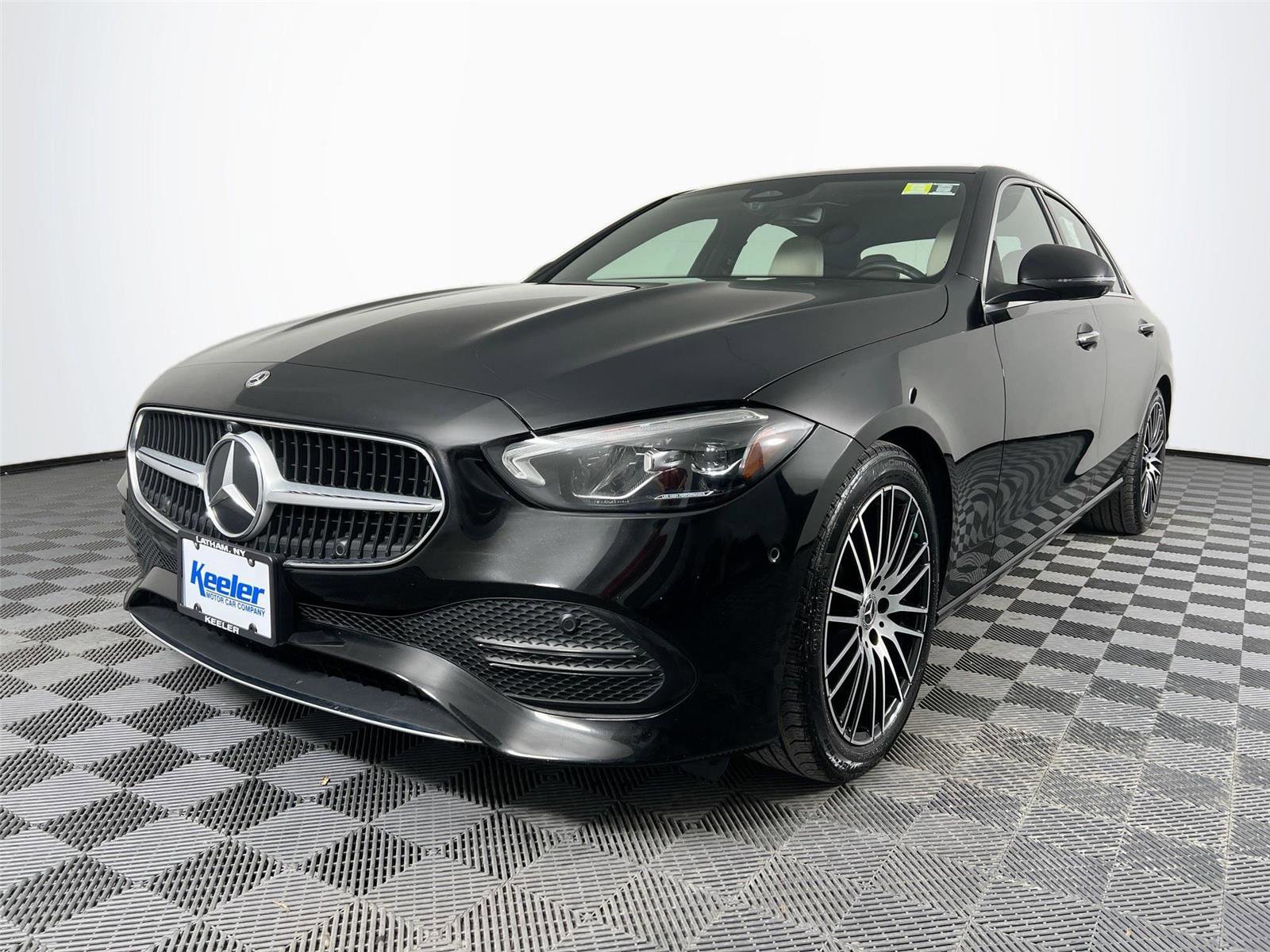 Certified 2022 Mercedes-Benz C 300 4MATIC Sedan image 2