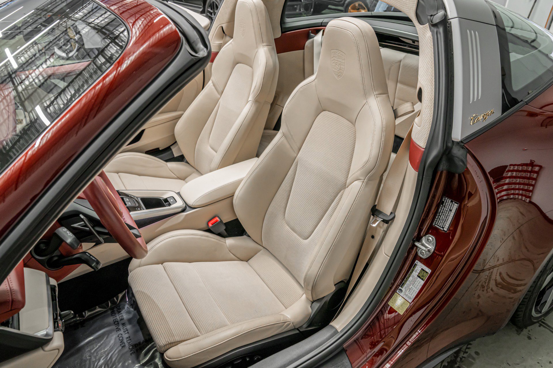 Used 2021 Porsche 911 Targa 4S Heritage Design image 22