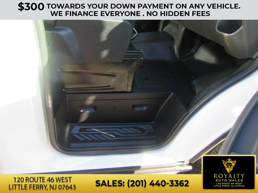 Used 2023 Ford Transit 250 Medium Roof image 39