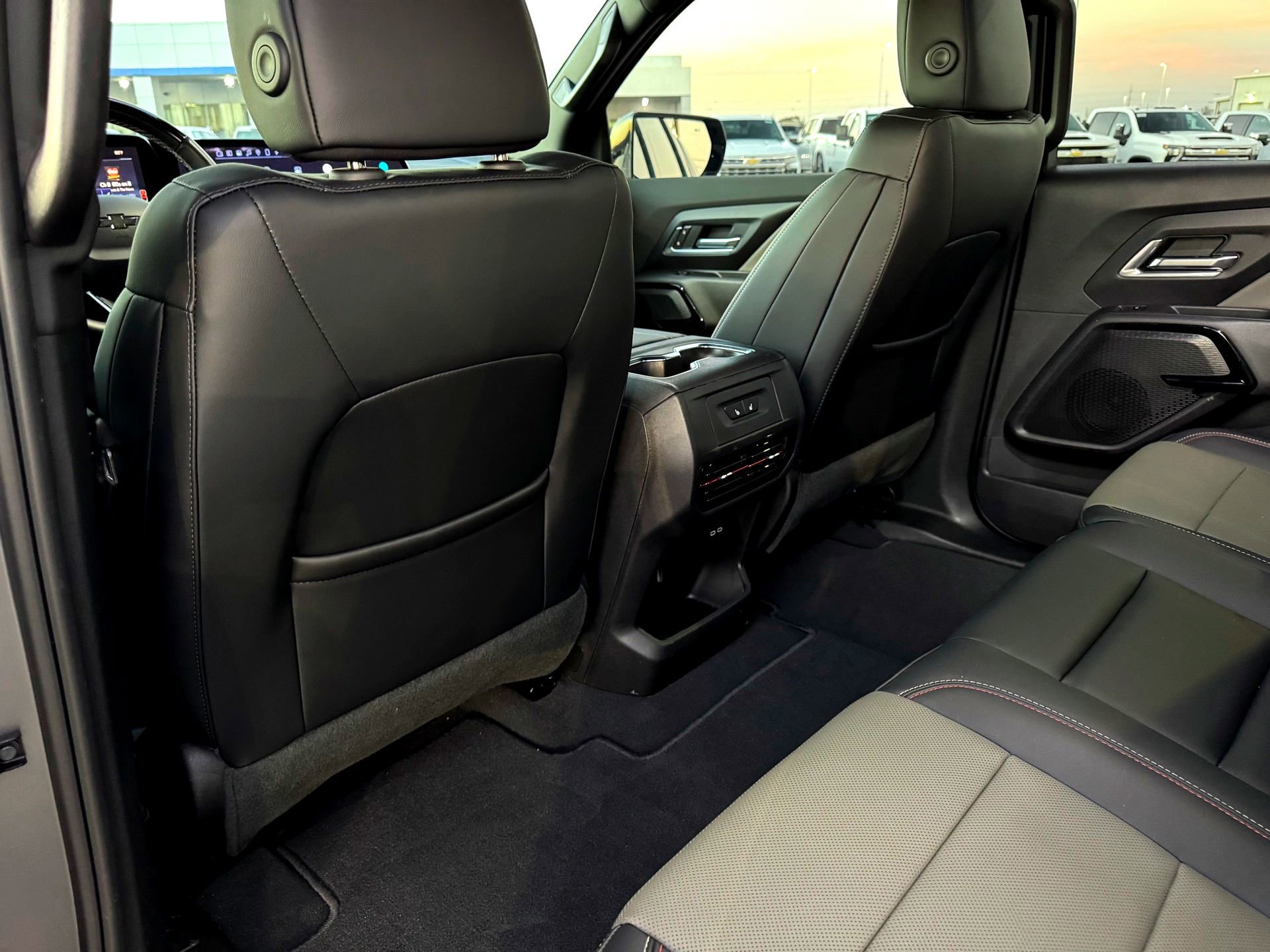 Used 2026 Chevrolet Silverado EV Trail Boss w/ Premium Package image 28