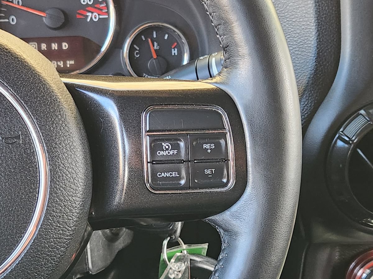 Used 2017 Jeep Wrangler Unlimited Rubicon AWD/4WD image 47