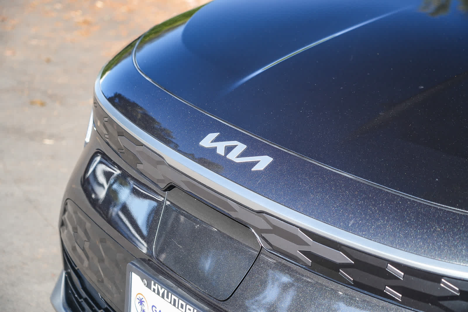 Used 2023 Kia Niro Wind w/ Wind Preserve Package FWD image 3