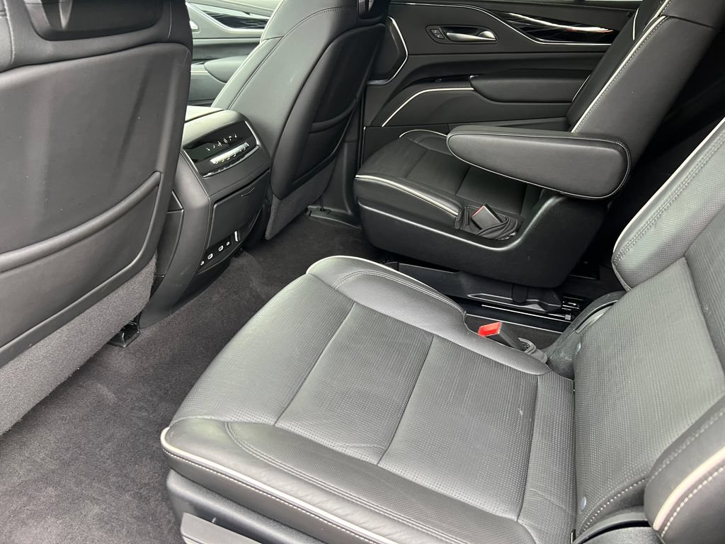 Certified 2024 Cadillac Escalade Sport w/ LPO, ONYX Package AWD/4WD image 15