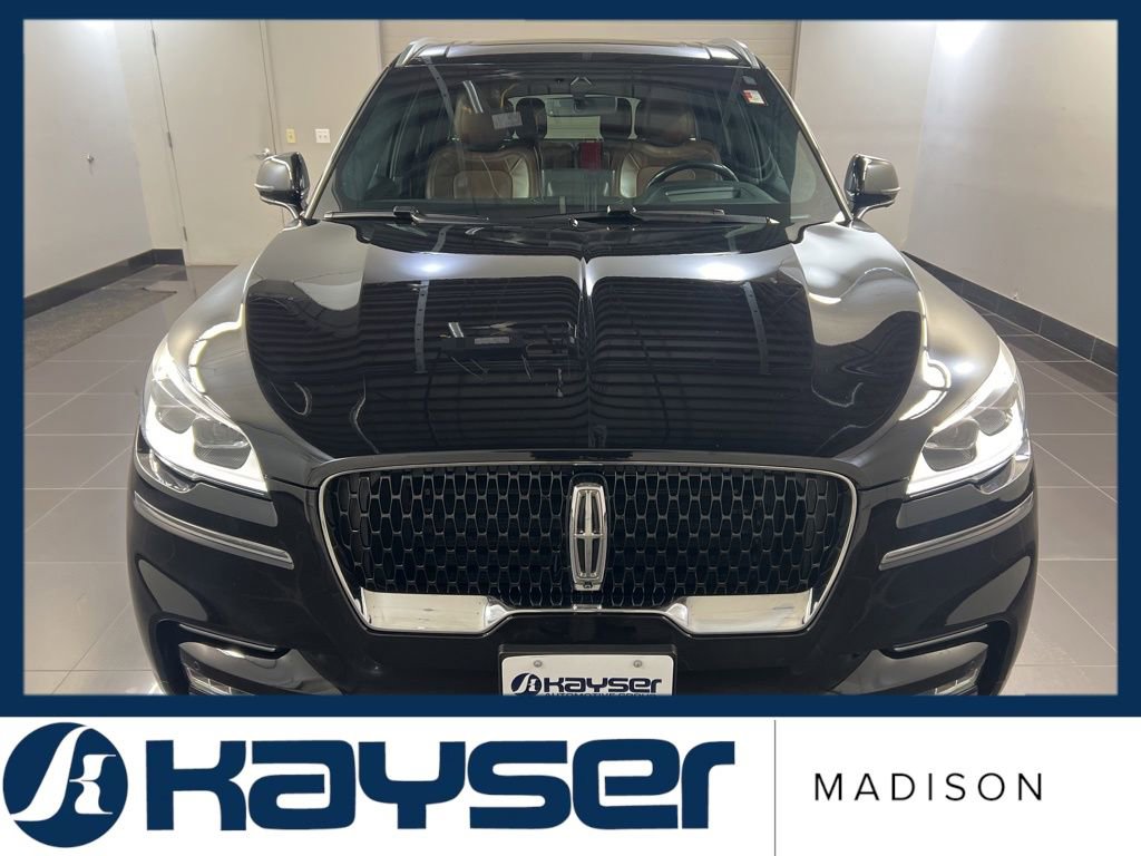 Used 2021 Lincoln Aviator Reserve w/ Equipment Group 210A AWD/4WD image 2