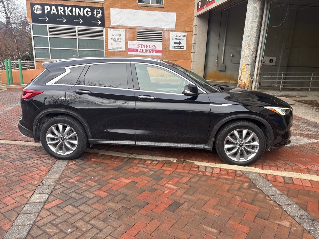 Used 2021 INFINITI QX50 Luxe image 2