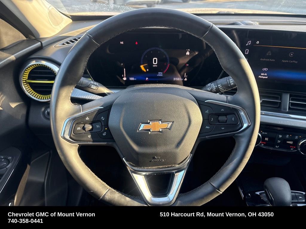 Used 2024 Chevrolet Trax LT w/ LT Convenience Package image 13