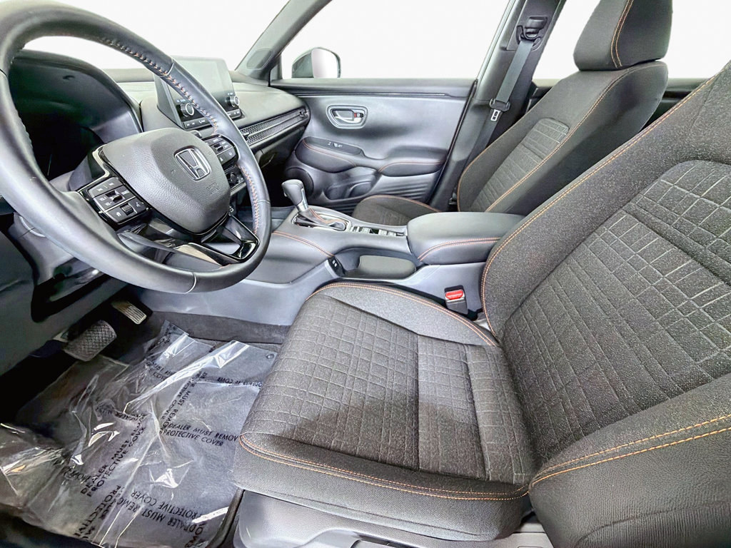 Used 2025 Honda HR-V Sport image 21