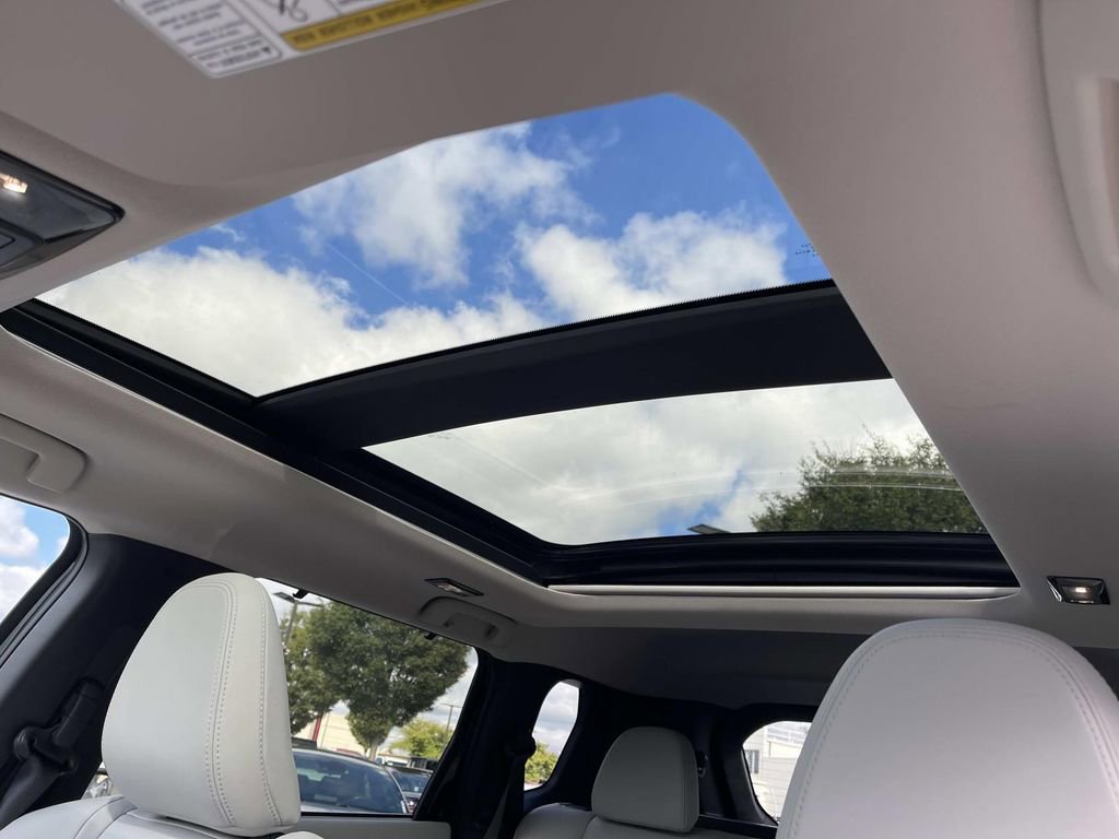 New 2025 Mitsubishi Outlander SEL image 26