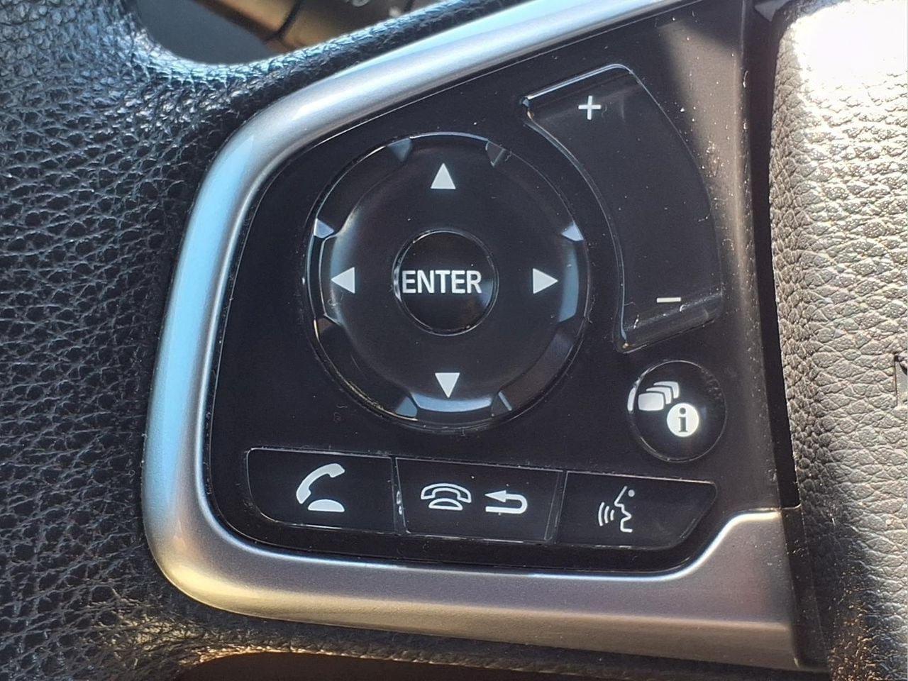 Used 2019 Honda CR-V EX image 22