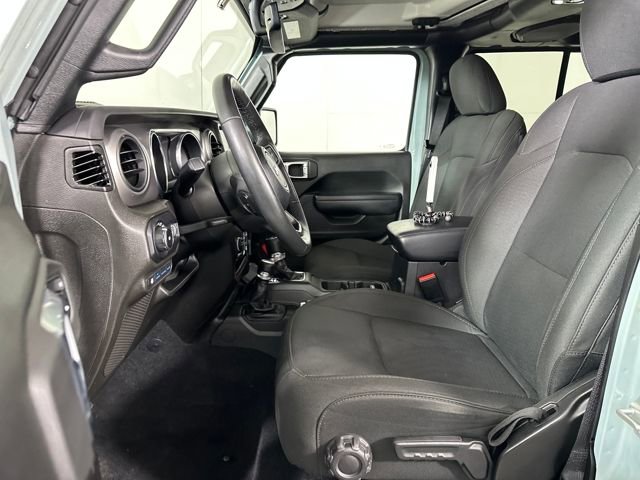 Used 2023 Jeep Wrangler Unlimited w/ Cold Weather Group image 11