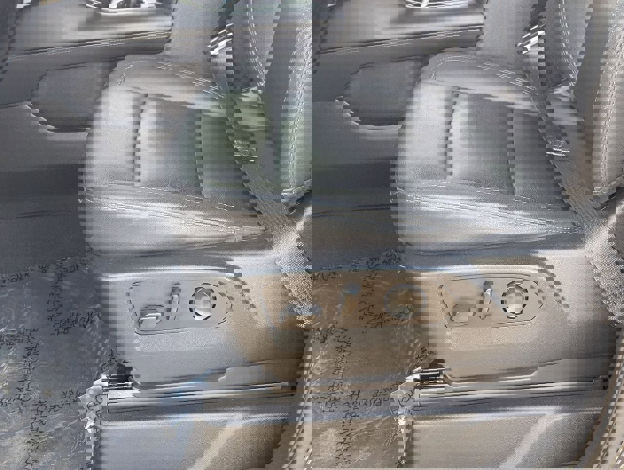 Used 2022 Chevrolet Tahoe LT w/ Luxury Package AWD/4WD image 21