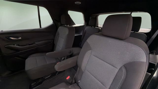 Used 2023 Chevrolet Traverse LT image 19