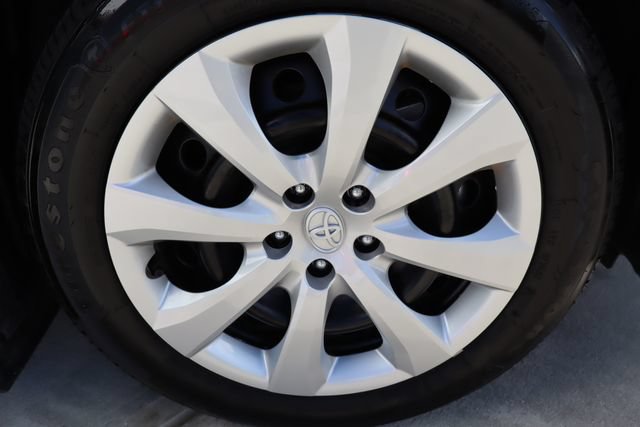 Used 2025 Toyota Corolla LE FWD image 45