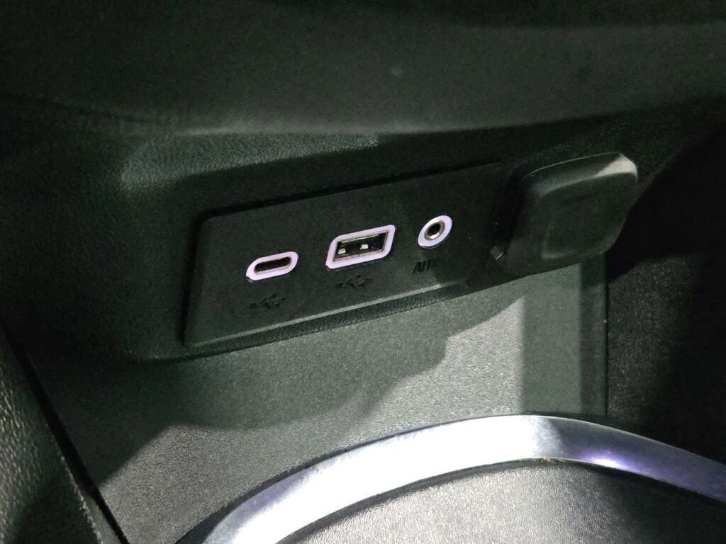 Used 2024 Chevrolet Malibu LT image 25