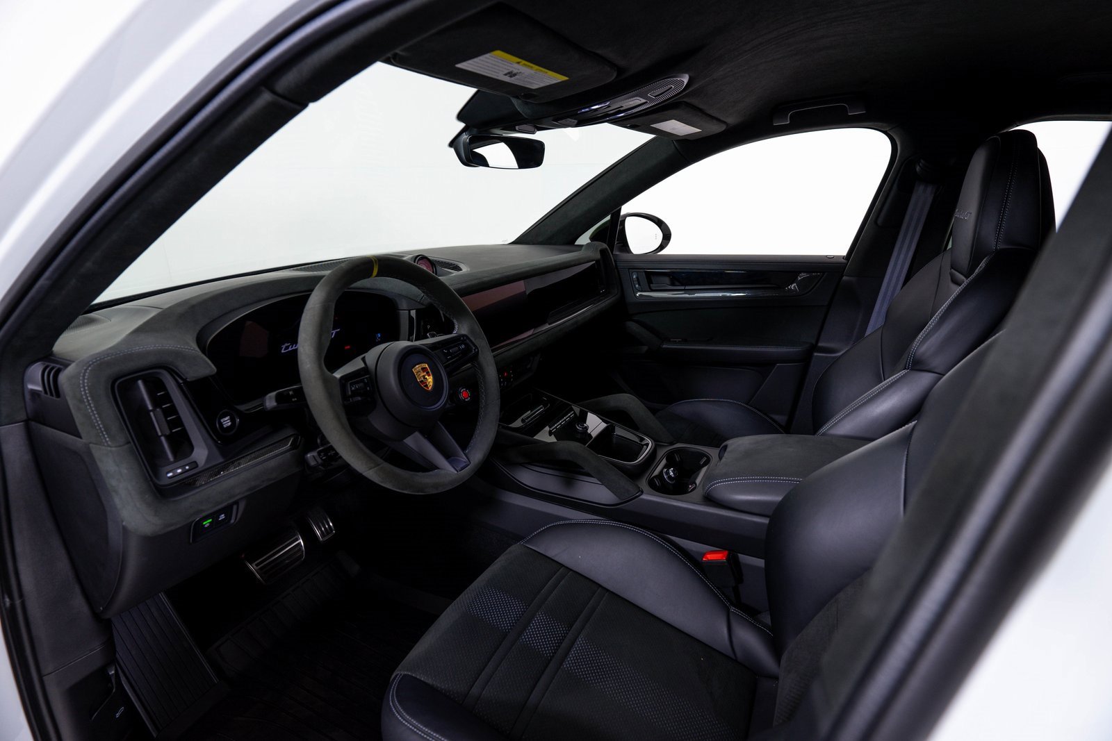 Used 2024 Porsche Cayenne Turbo GT image 13