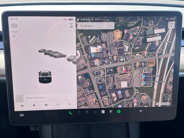 Used 2023 Tesla Model 3 Standard Range image 16