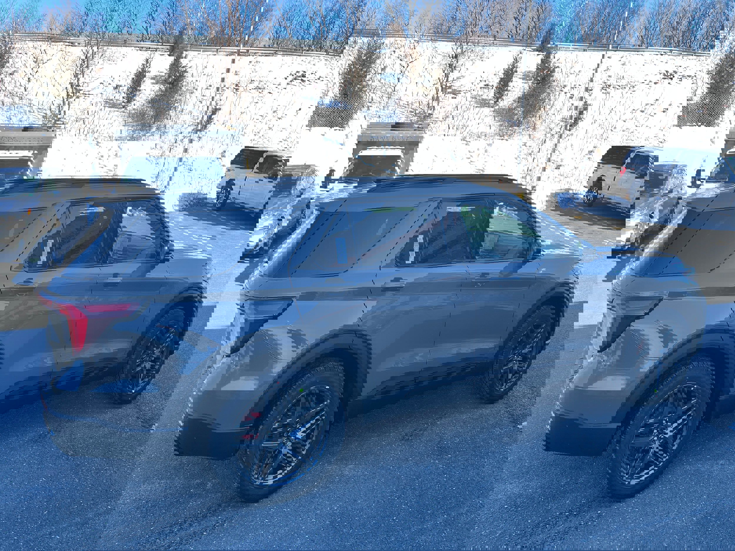 New 2026 Ford Explorer ST-Line w/ ST-Line Street Pack image 11