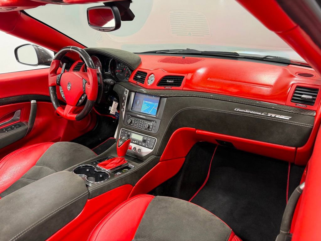 Used 2015 Maserati GranTurismo MC RWD image 37