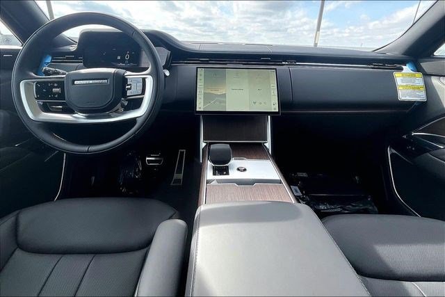 New 2026 Land Rover Range Rover SE image 5