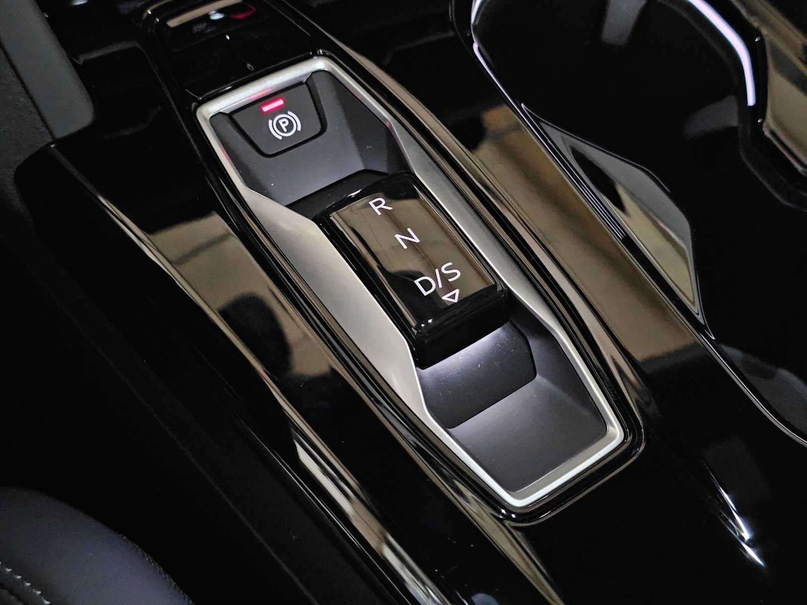 New 2026 Audi SQ5 Prestige AWD/4WD image 32