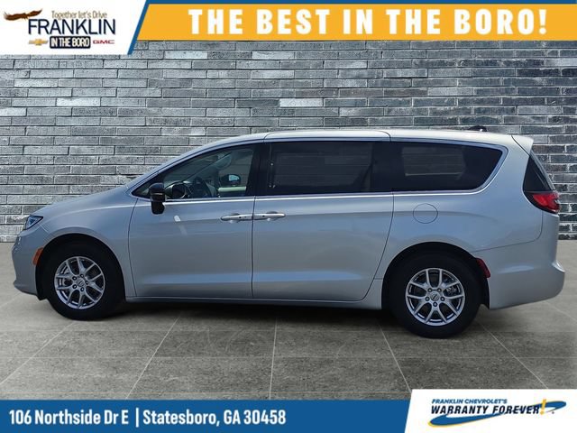 Used 2024 Chrysler Pacifica Touring-L FWD video 2