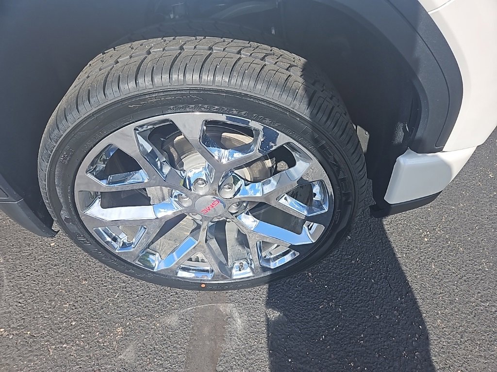 Used 2025 GMC Sierra 1500 Denali image 9