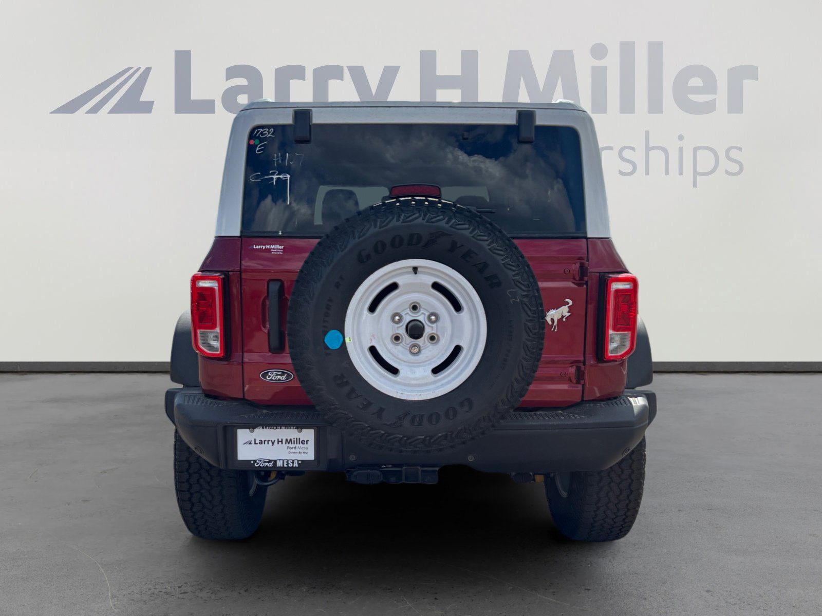 New 2026 Ford Bronco Heritage Edition image 4