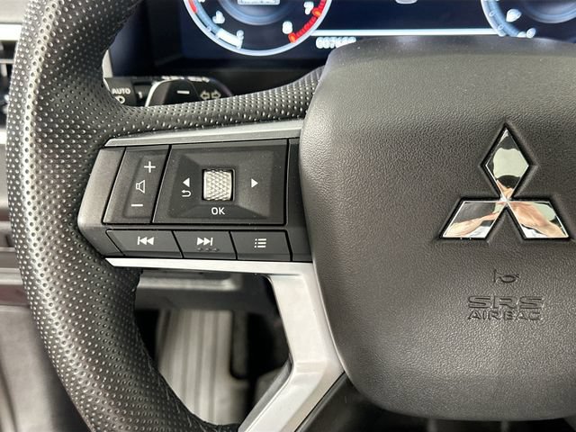 Used 2024 Mitsubishi Outlander SE Black Edition AWD/4WD image 22