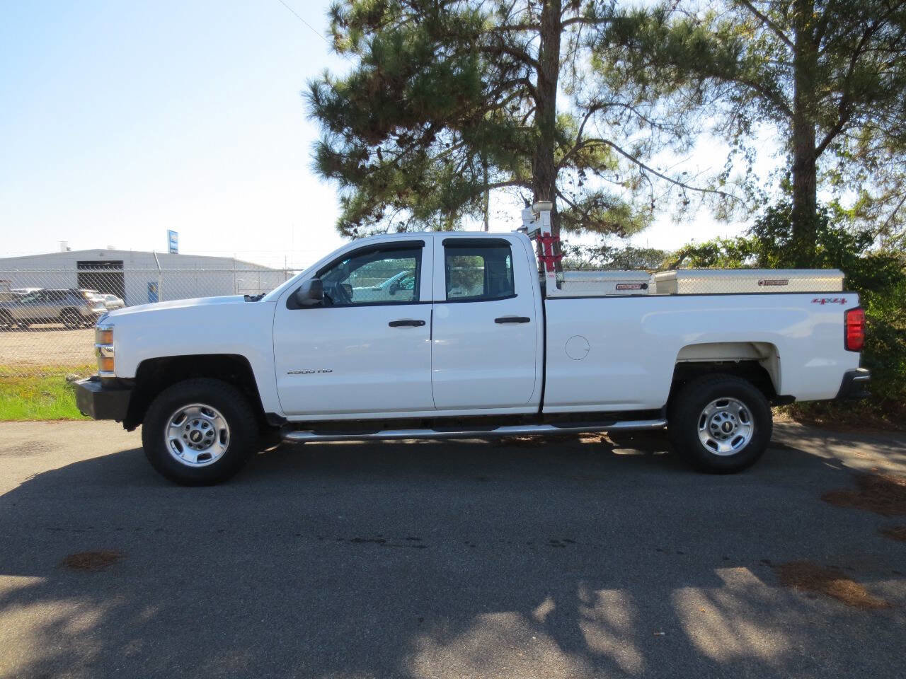 Used 2015 Chevrolet Silverado 2500 W/T image 1