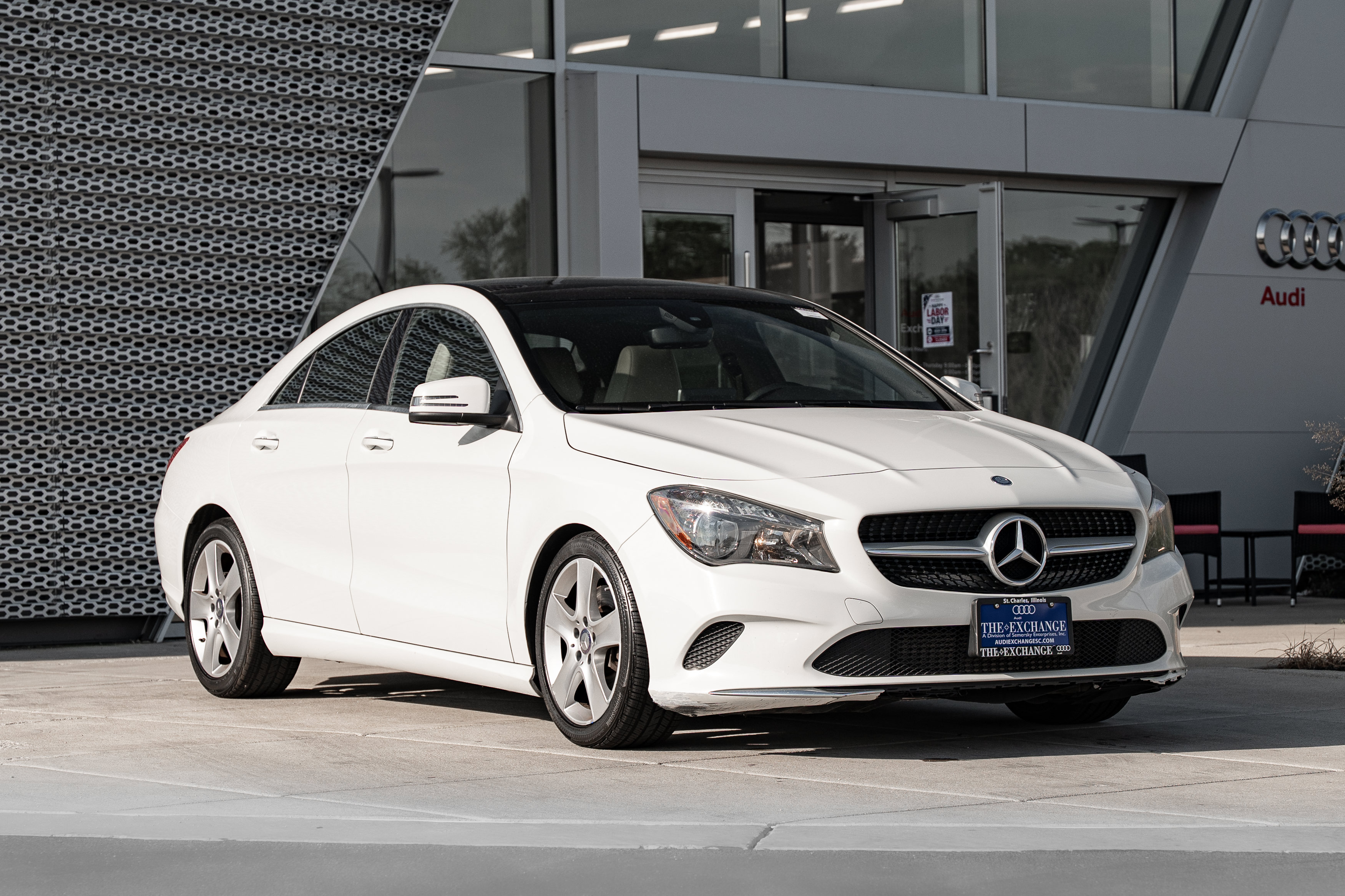 Used 2017 Mercedes-Benz CLA 250 4MATIC image 1